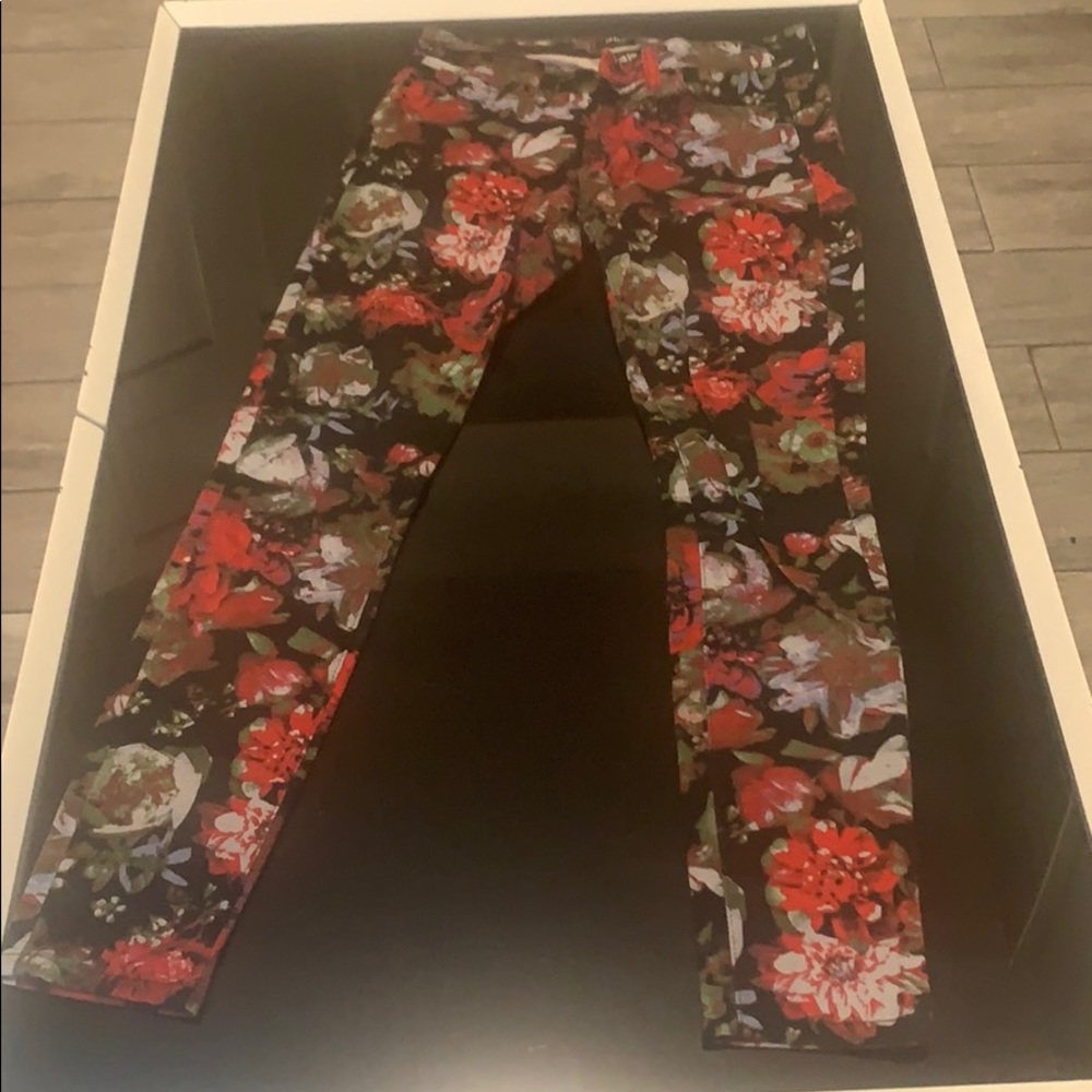 Jeans - Picture 2 of 4
